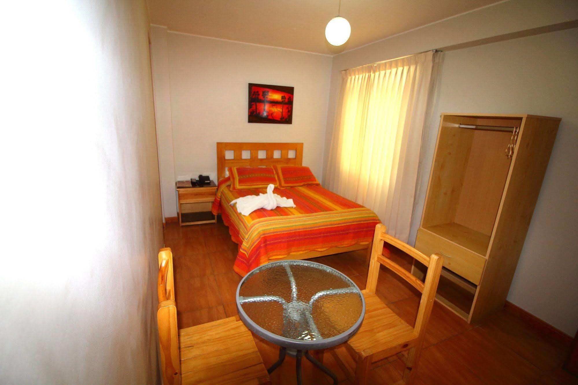 Takora Inn Tacna Exterior photo